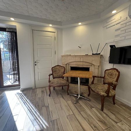 Casa Neptun In Old Batumi Apartment Ngoại thất bức ảnh