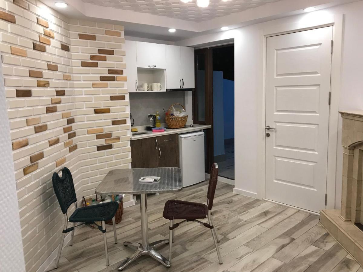 Casa Neptun In Old Batumi Apartment Ngoại thất bức ảnh